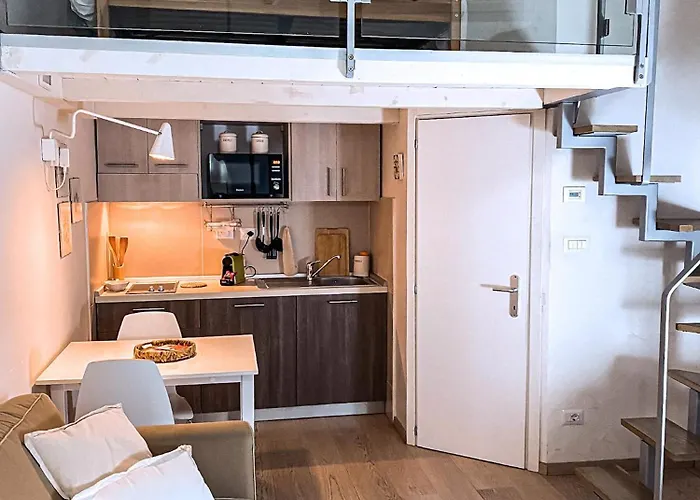 Acacia - Giglio * Florence